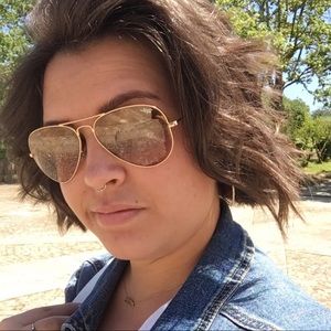 Meet your Posher, Isobel